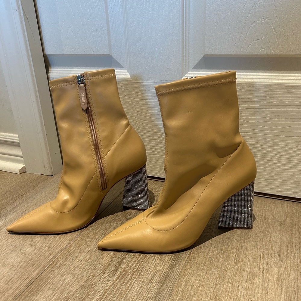 Schutz Cyrus Napa Soft Light Nude Pointed Toe Rhinestone Heel Booties